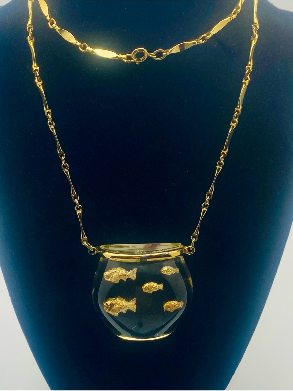 Vintage Castlecliff Goldfish Bowl Lucite Necklace Collectible - Picture 8 of 8